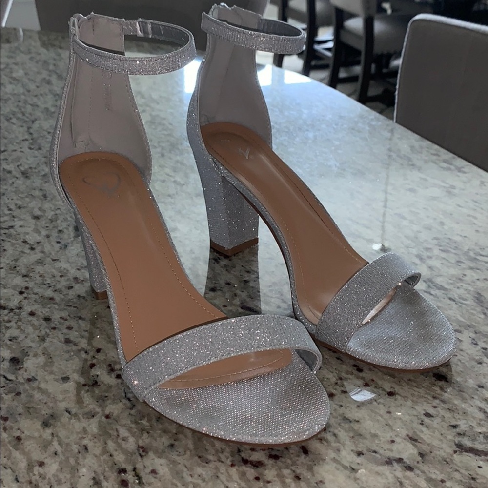 Silver sparkly open toe heels